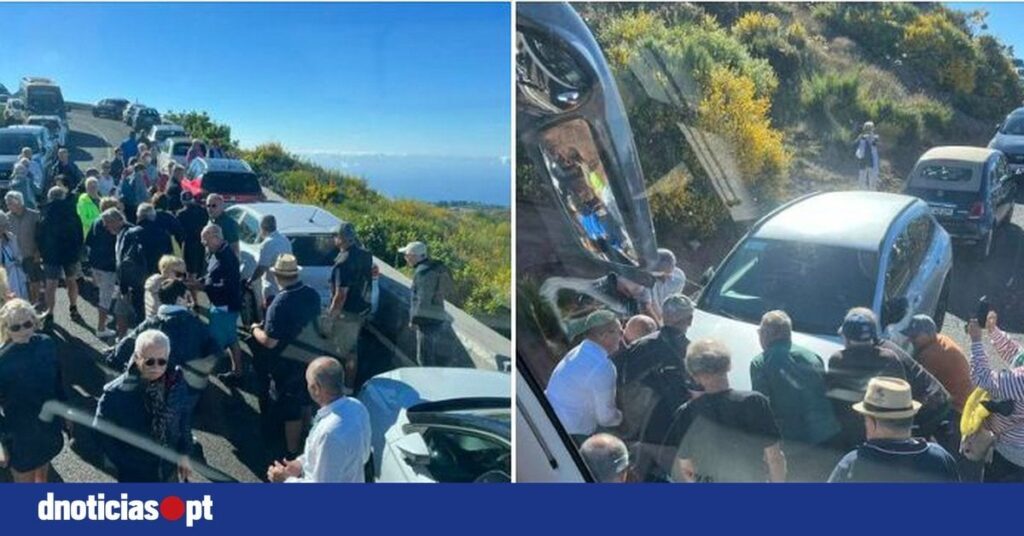 ピコ・ド・アレイロの不規則駐車によりバスが通行止め