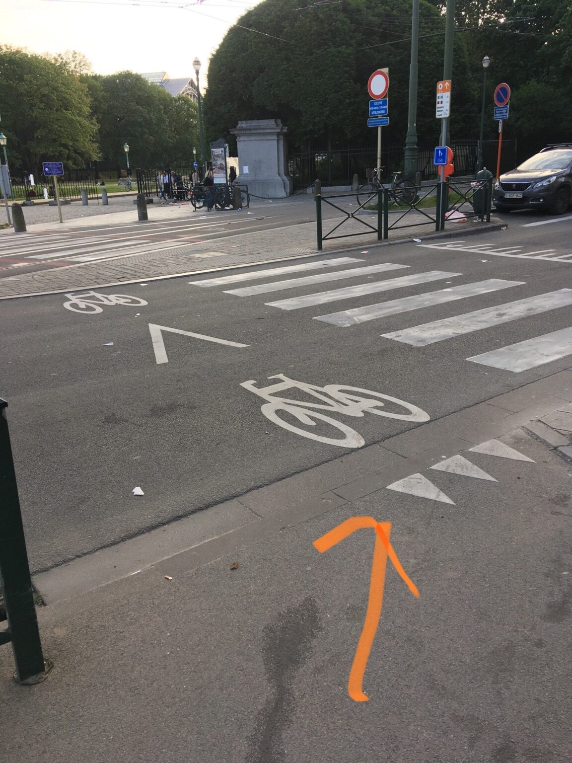 道路交通法の道路標示に関する質問