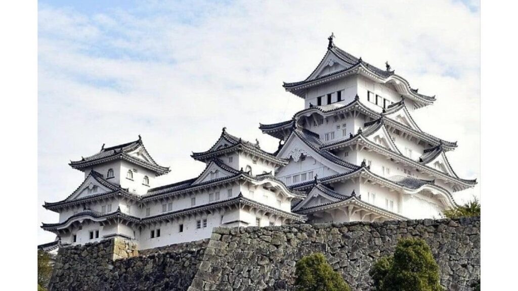姫路城の入場料、外国人観光客のみ「４倍に」検討…現在は１８歳以上１０００円 - 読売新聞オンライン