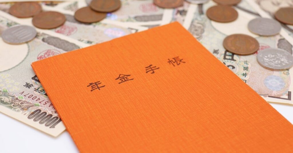 年金制度、いちばん苦しくなるのは「今の若者世代」ではなかった…！【衝撃】- 老後貧困と生活保護受給との関係も