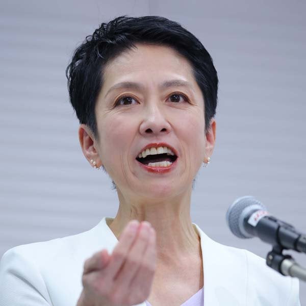 蓮舫氏が公約会見で何度も「本物」強調した狙い 「7つの約束」は女帝2期8年変質への強烈皮肉 ― 蓮舫氏が小池知事を追いかける情勢