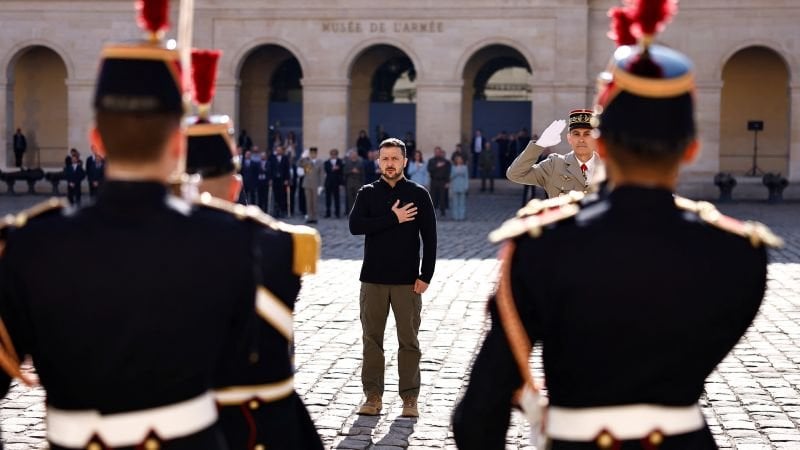 バイデン氏、ゼレンスキー氏と会談後、民主主義の重要性を訴える