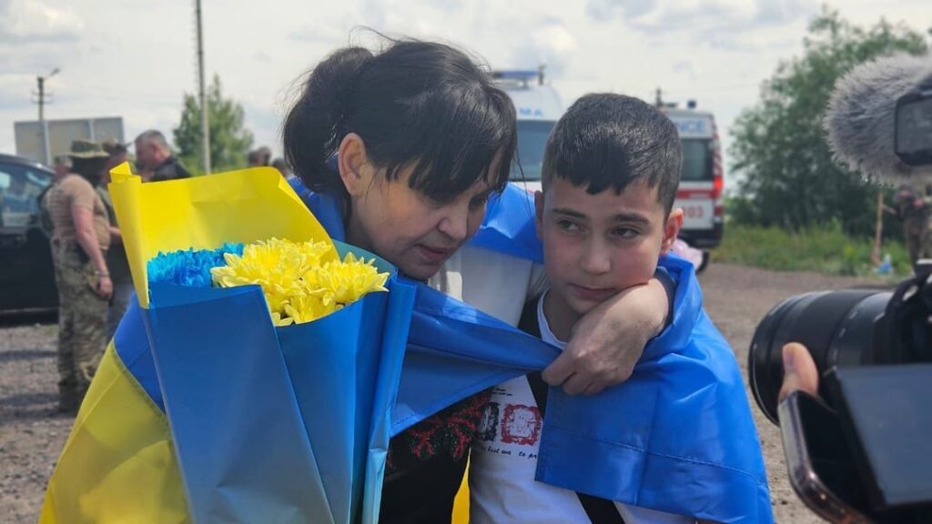:bandera_ae:ロシアとウクライナの仲介におけるUAEの役割：希望の光。UAEはロシアとウクライナの間で150人の戦争捕虜の交換を仲介することに成功した。