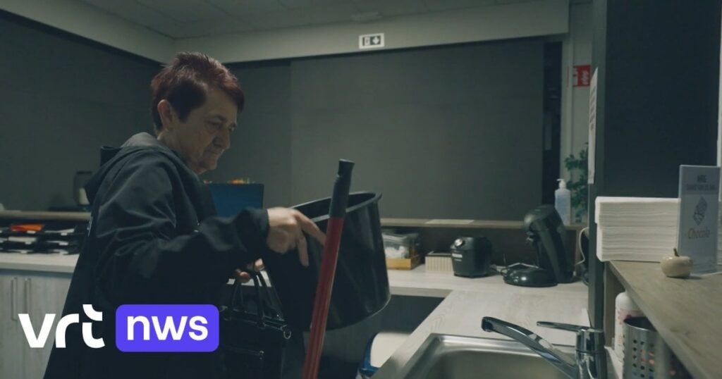 「年金だけでは生活が成り立たない」：68歳のマディさんはジムの清掃を強いられている。