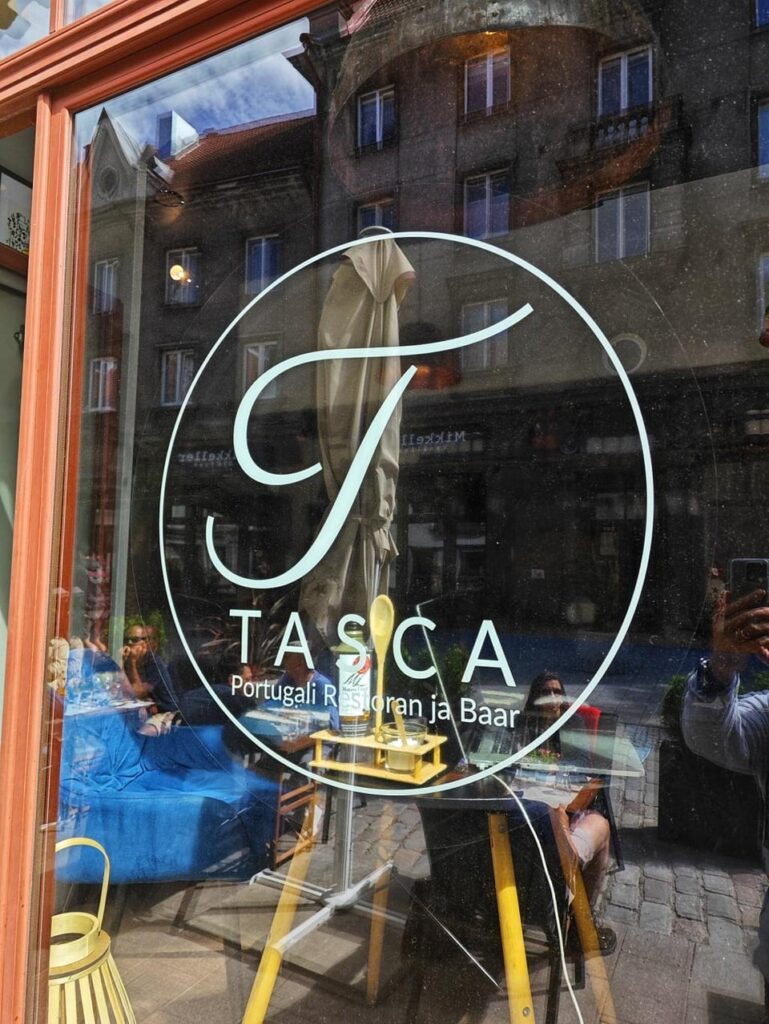 もちろんタリンにも居酒屋はあったはず