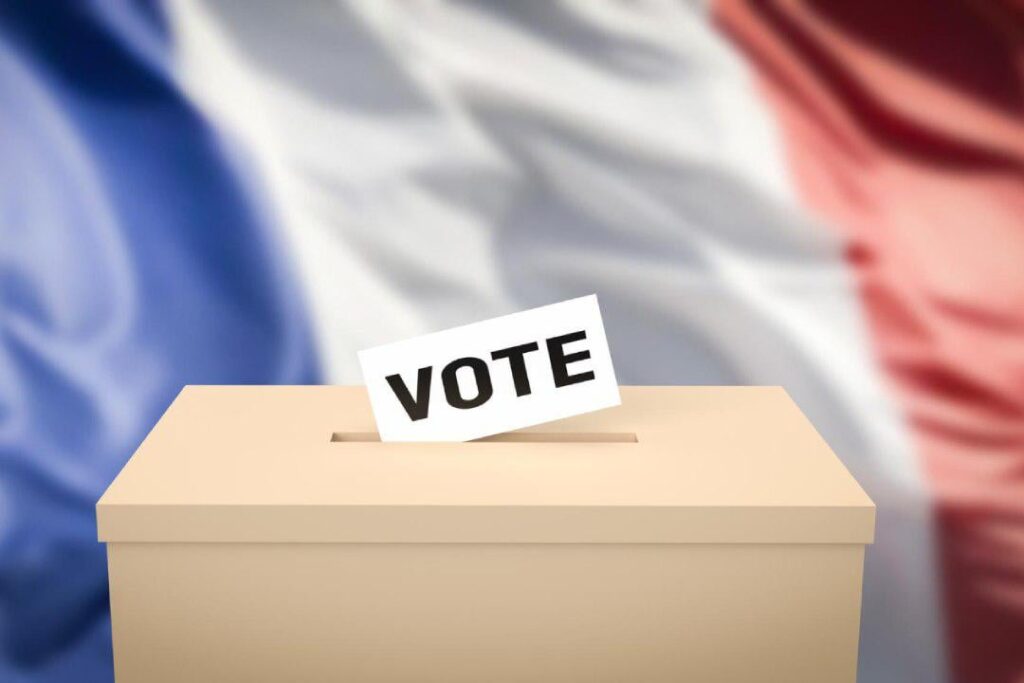 フランスの極右は、突然の総選挙で絶対多数を獲得するかもしれない。オドクサ研究所の「ル・ヌーベル・オブス」世論調査によると、ル・ペンのRN党は33％の票を獲得し、フランス議会で絶対多数（250～300議席）を獲得する可能性がある。親ロシア政党の台頭が続くのは悲しいことだ。