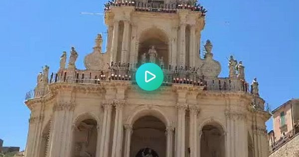 マルタは花火大会の強化が必要
