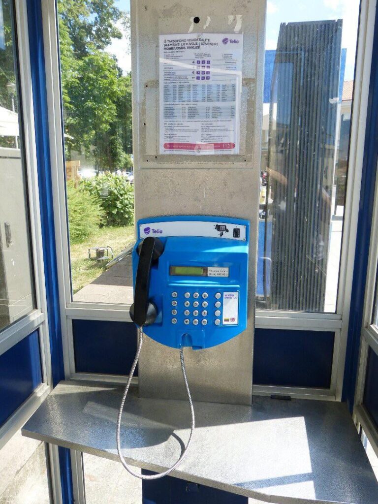 ビリニュスの公衆電話ボックスはどこにありますか?
