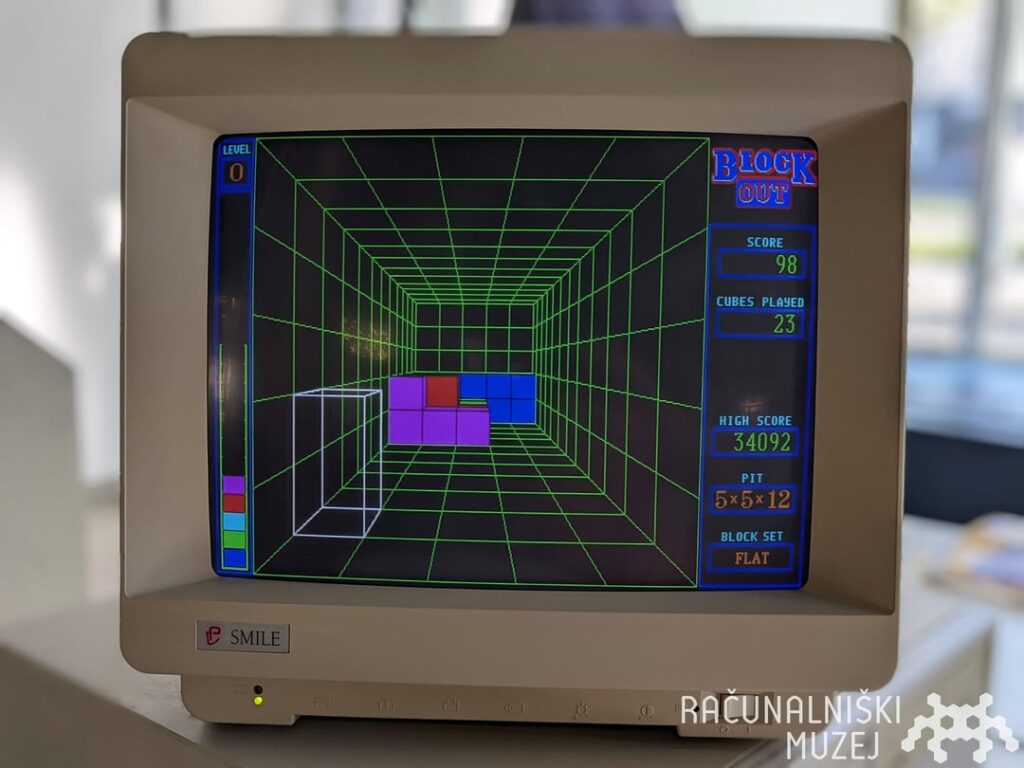🧠🤯 DOS 用の 4 つの古典的なマインド ゲーム!  (すぐに懐かしさを感じられる Internet Archive へのリンク付き)