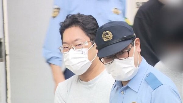 リュックには100点以上のグッズが…アニメグッズ専門店で万引きした疑いで42歳の男逮捕「売って競馬に使うためだった」 東京・池袋