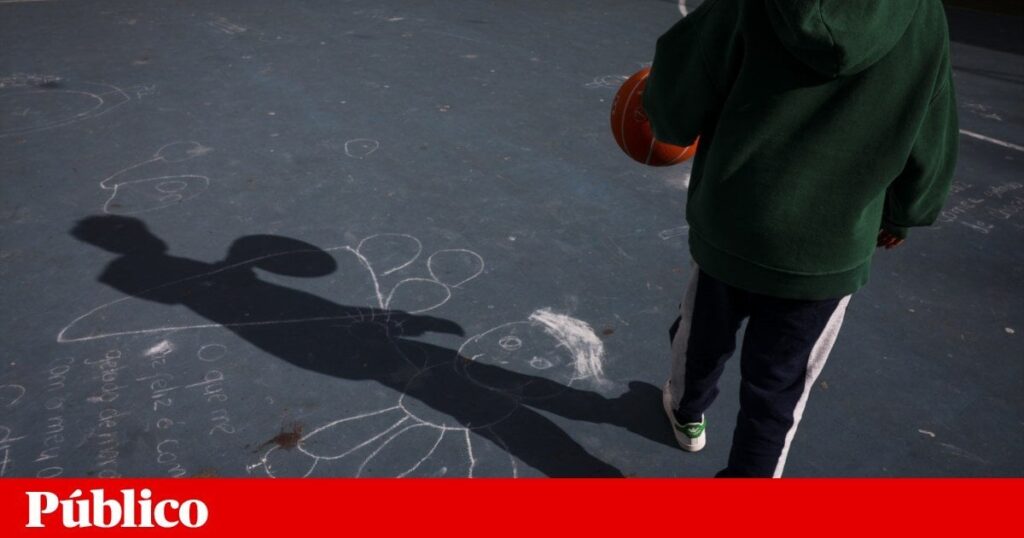 ヴィミオソ校の生徒11人がクラスメートによる性的虐待の被害者