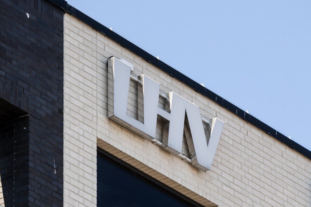 エストニアの4大銀行（スウェーデンバンク、SEB、LHV、コープパンク）の今年上半期の利益合計は3億7,170万ユーロでした。
