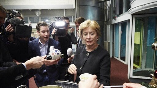 テア・ホルスト前大臣、PVV大臣問題で保健・福祉・スポーツ省を辞任