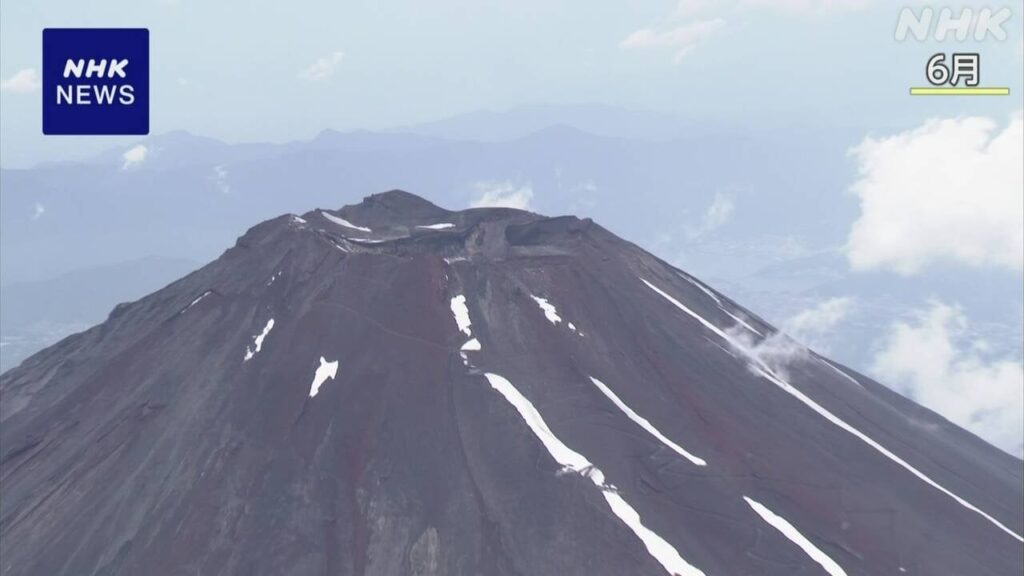 富士山 山頂で3人死亡うち2名の身元判明 3人別々に1人で登山か | NHK - nhk.or.jp