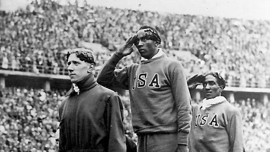 1936 年ベルリンの銅短距離走者ティヌス・オーゼンダルプはどのようにして戦争犯罪者になったのか