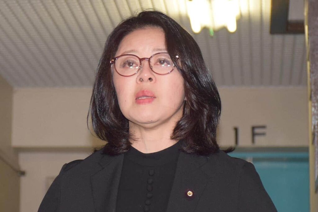 “赤ベンツ不倫”広瀬めぐみ議員「詐欺」容疑で強制捜査の裏側…特捜部が入手した“宝の山”に戦々恐々の自民党議員たち ― 自民党国会議員の口座照会をすべてやった