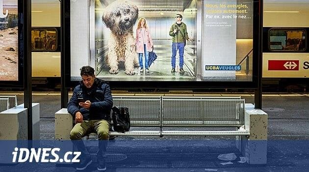スイスの市が屋外広告を禁止。 画期的な判決が他の人々にインスピレーションを与える