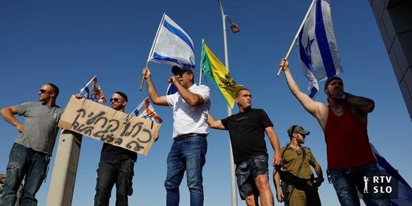 囚人虐待の疑いに関するイスラエルの捜査は極右の間で怒りを引き起こした