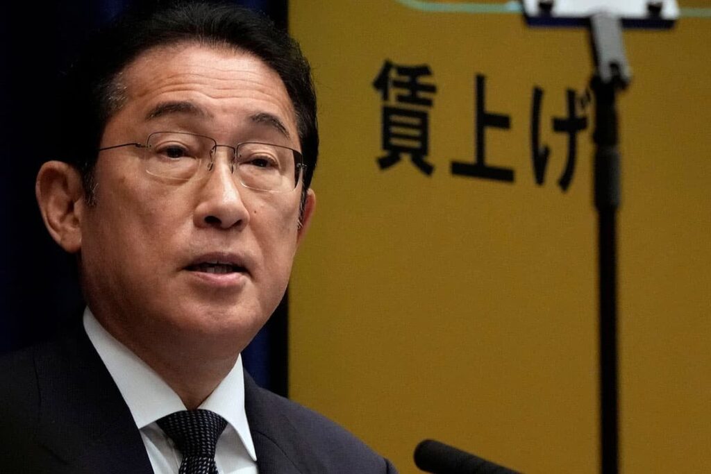 次なるあだ名は「錯覚メガネ」…岸田首相、賃上げも定額減税も「効果が出ている」発言で批判殺到「異次元の過大評価」―《メガネの点検をしてもらったほうがいい》