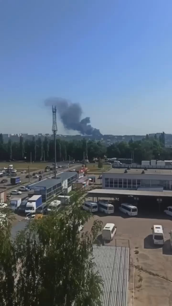 クルスク地域でどの軍事部隊が火災を起こしているかが判明した。火災は中央航空技術基地のユニット13830で発生。これはOSINT捜査官によって報告された。