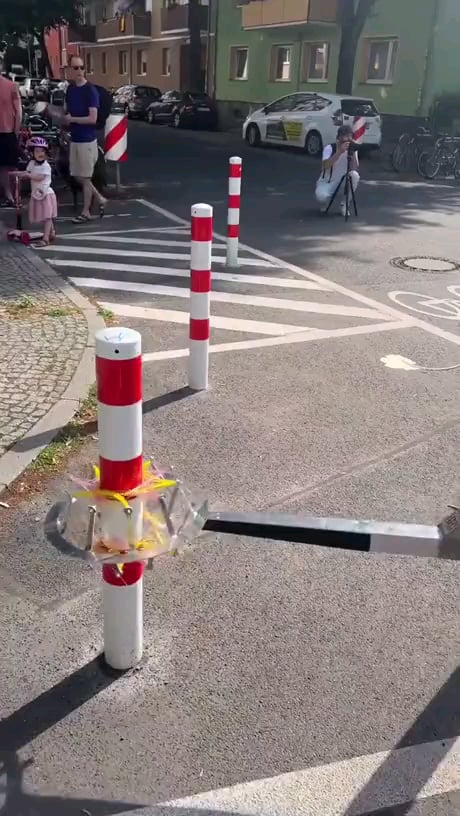 もちろんリガには多額の資金が必要だ