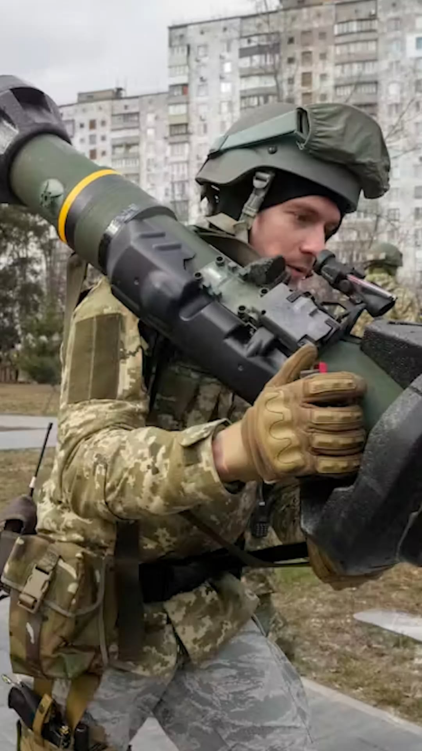 2022年以来、スウェーデンの兵器はロシアの残忍な侵略からウクライナを守るのに役立っています。しかし、この援助は自由を守るだけでなく、スウェーデンの経済も促進しています。