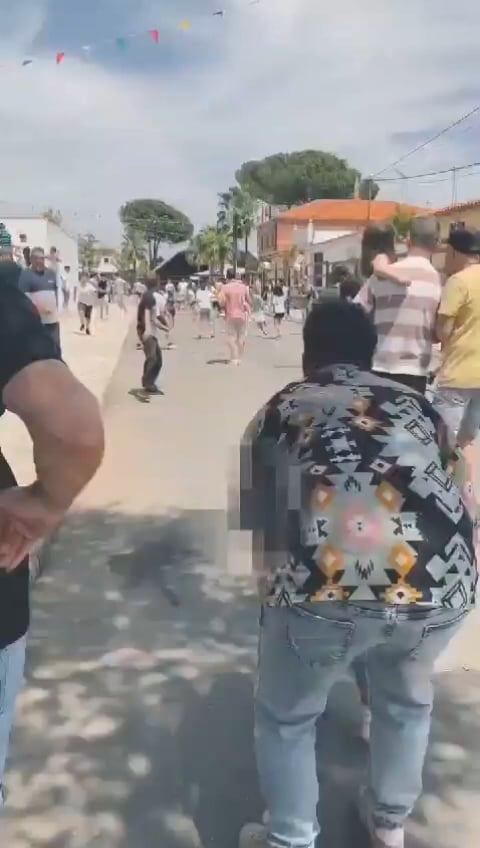 プエブラ・デ・アルジェメ (エストレマドゥーラ州) 🤝ラ・ラピタ (カタルーニャ州)