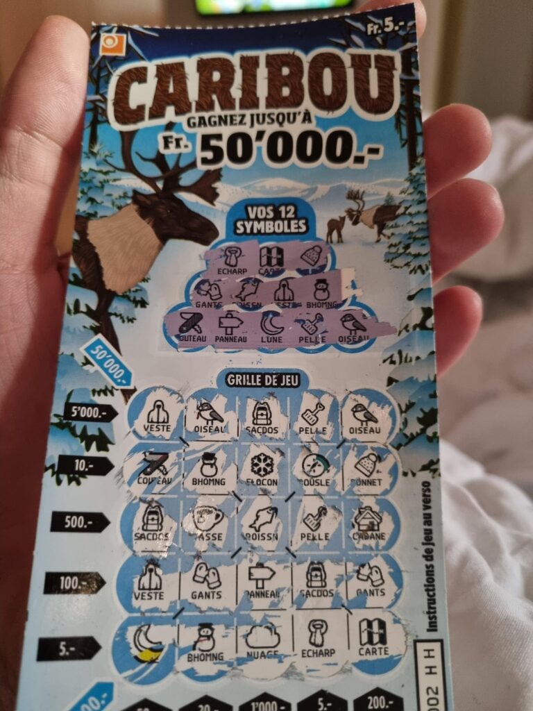 ここの観光客がこのチケットを買ったのですが、フランス語が話せません。何か当たりましたか?