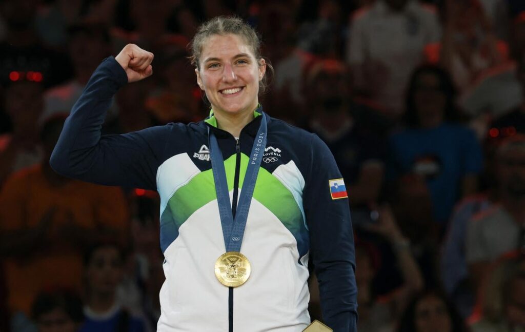 柔道家のアンドレヤ・レスキ選手がオリンピックで金メダルを獲得しました!🎉🇸🇮