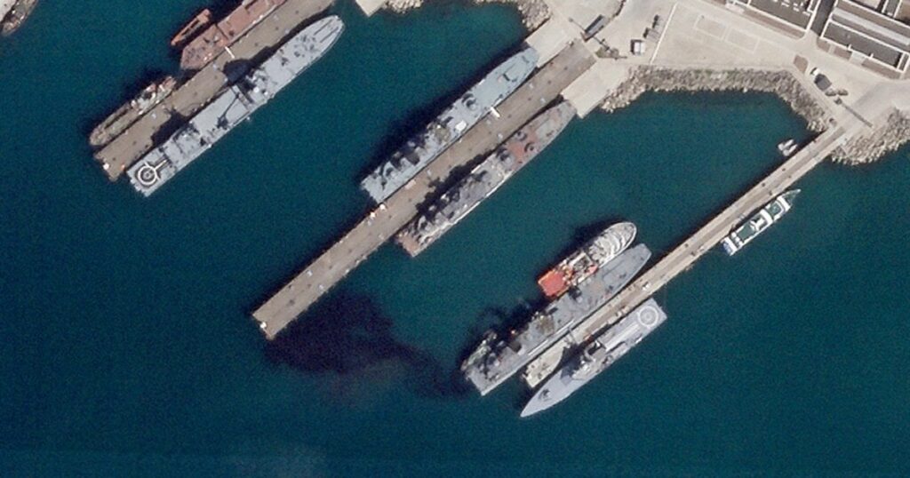 ロシアの重要な黒海港でドローン事件が終結