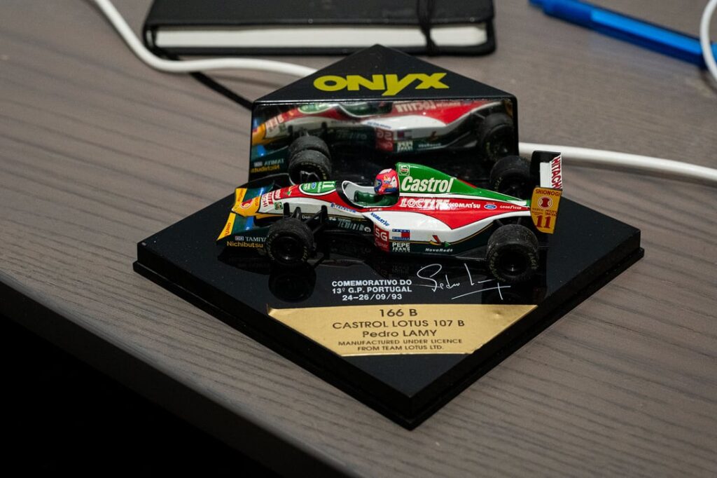 ペドロ・ラミーの車を発見。
