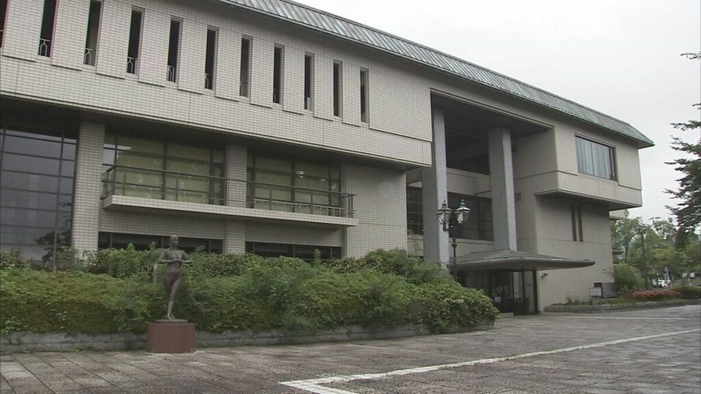詐欺罪に問われた文化振興財団元職員の男、起訴内容認める - 1億4000万円の使途不明金にも関与か ｜ 山口地裁・周南市