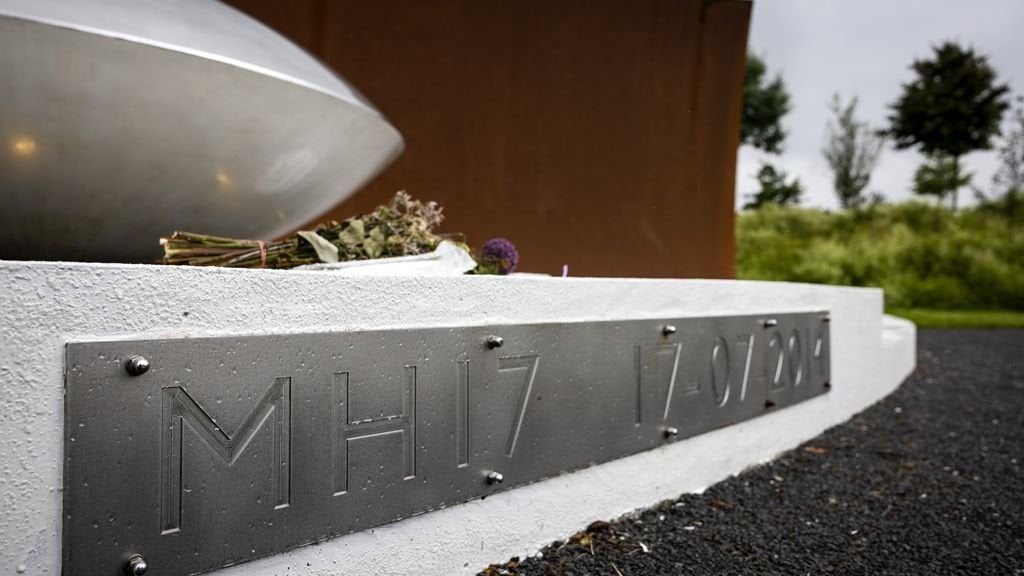 MH17 事故から 10 年が経った今も、親族の 8 人に 1 人が複雑な悲しみと闘っています