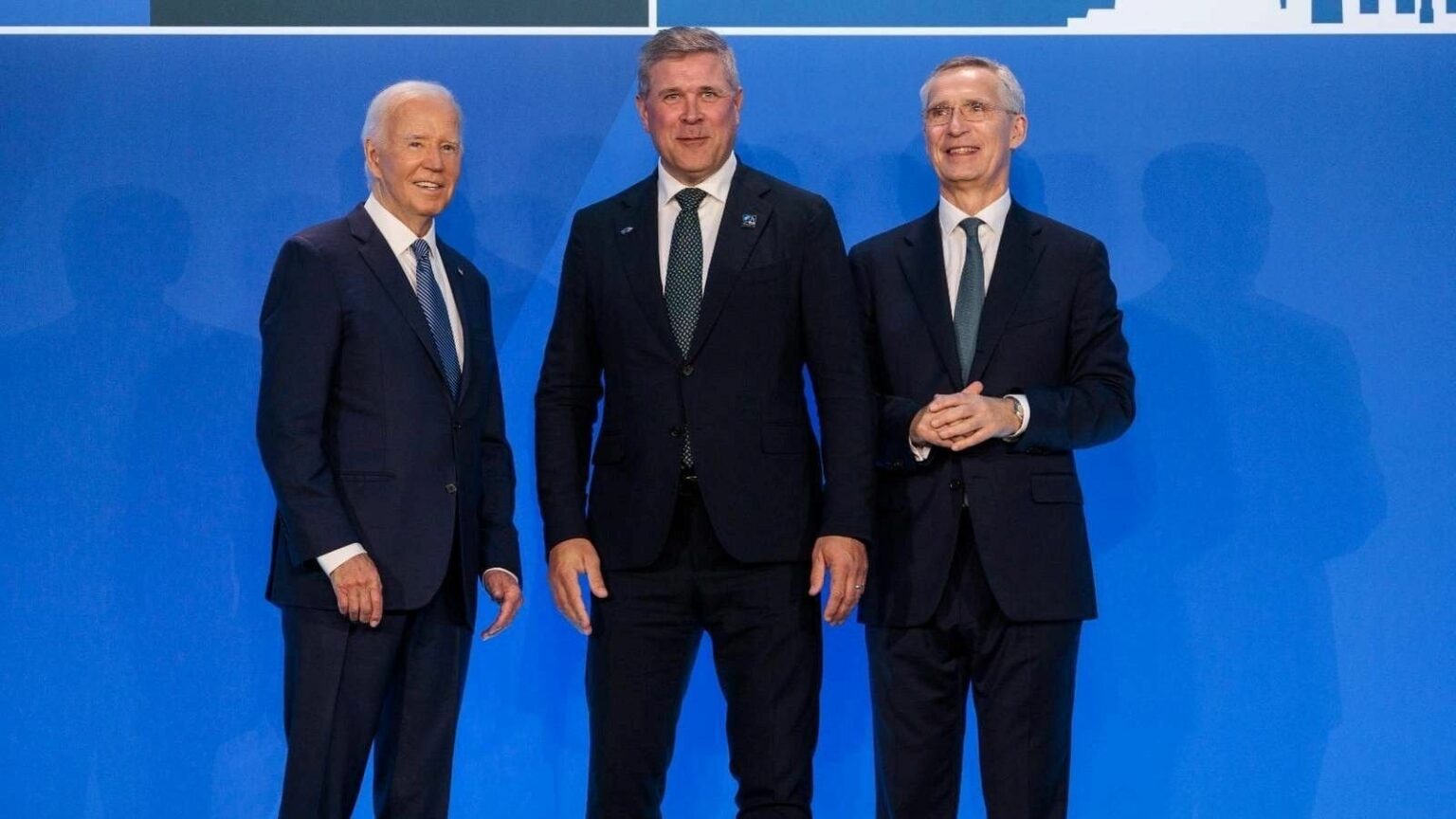 バイデン氏はアイスランドへの称賛を表明し、国際舞台での貢献を称賛
