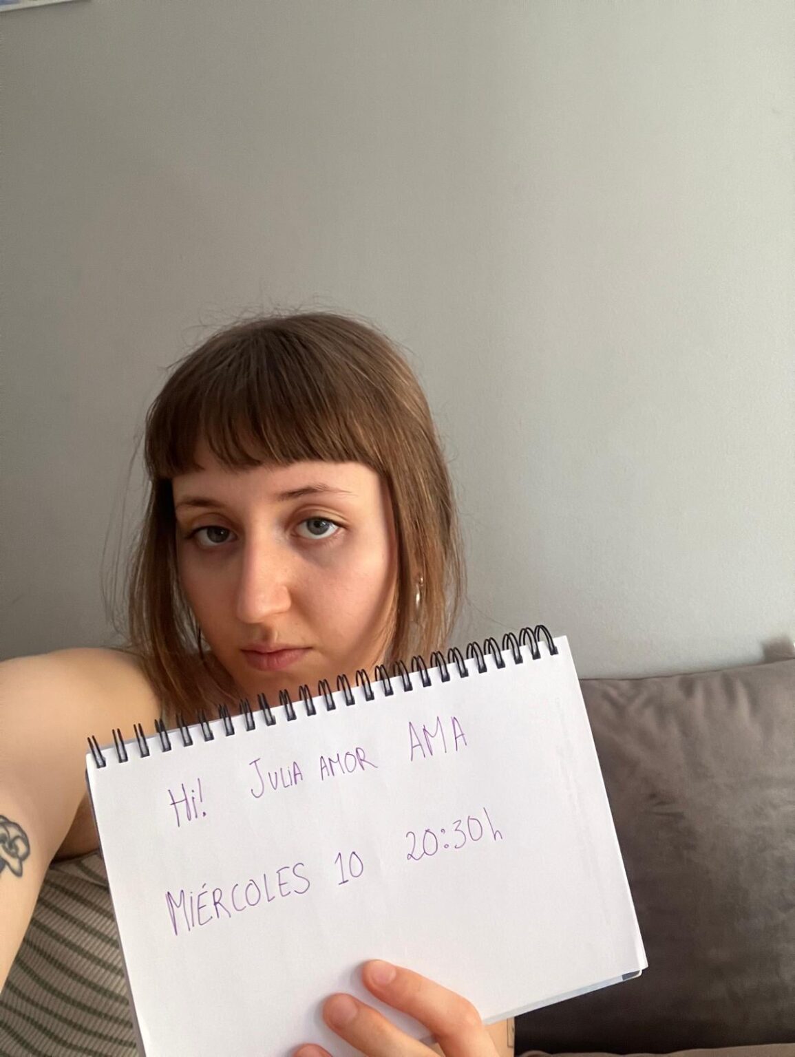 r/independentspain で Julia Amor (今年プリマベーラ サウンドで演奏) に質問できるようになりました。