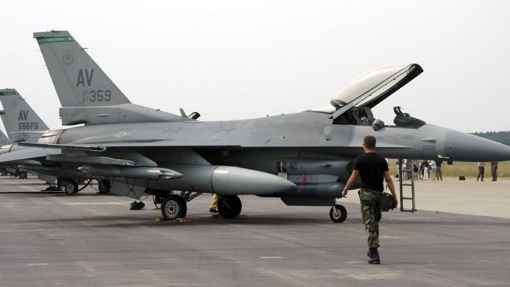 F-16はすでにウクライナにある - ニュース