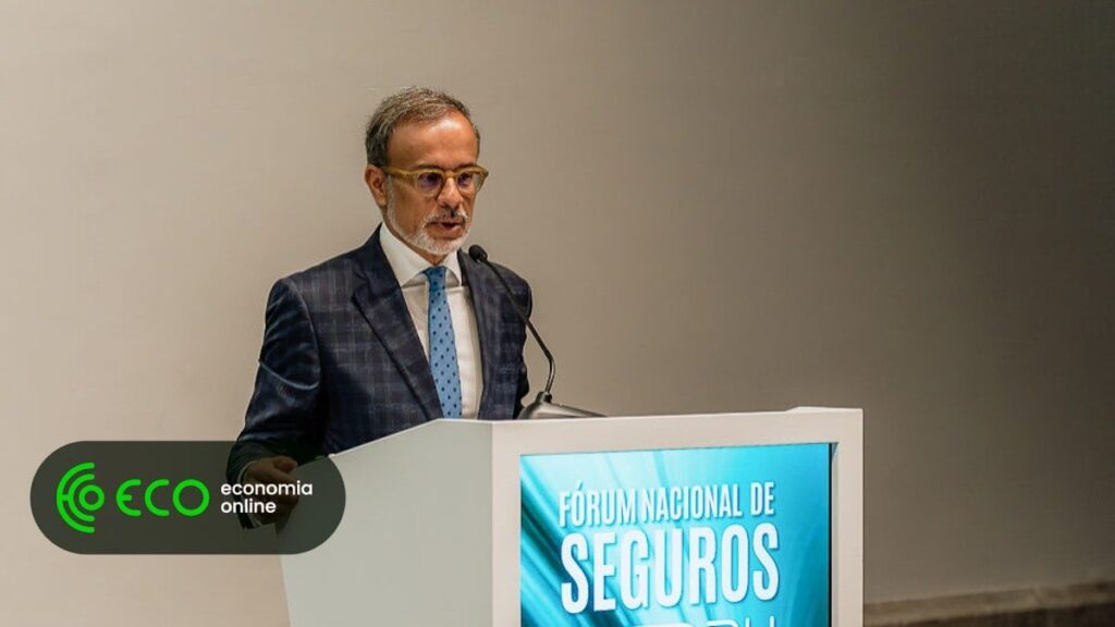 ポルトの学校の 1 年生から 12 年生までの生徒は金融リテラシーを身につけます