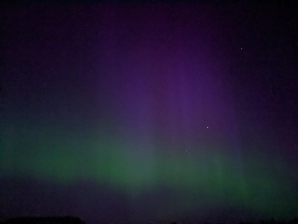 外は星が降っていて、天気は沸騰していた