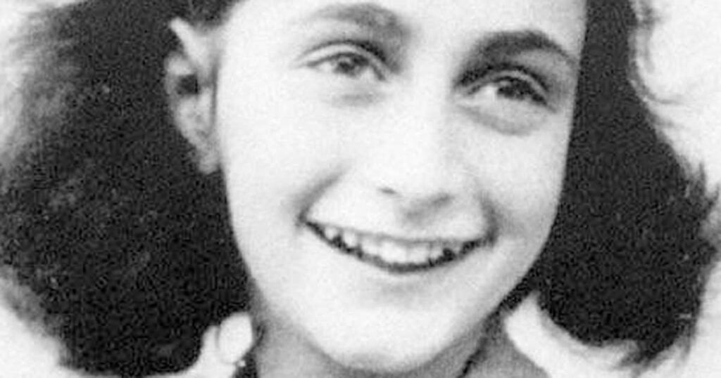 ユダヤ人少女アンネ・フランク像に「ガザを解放せよ」オランダ警察が捜査