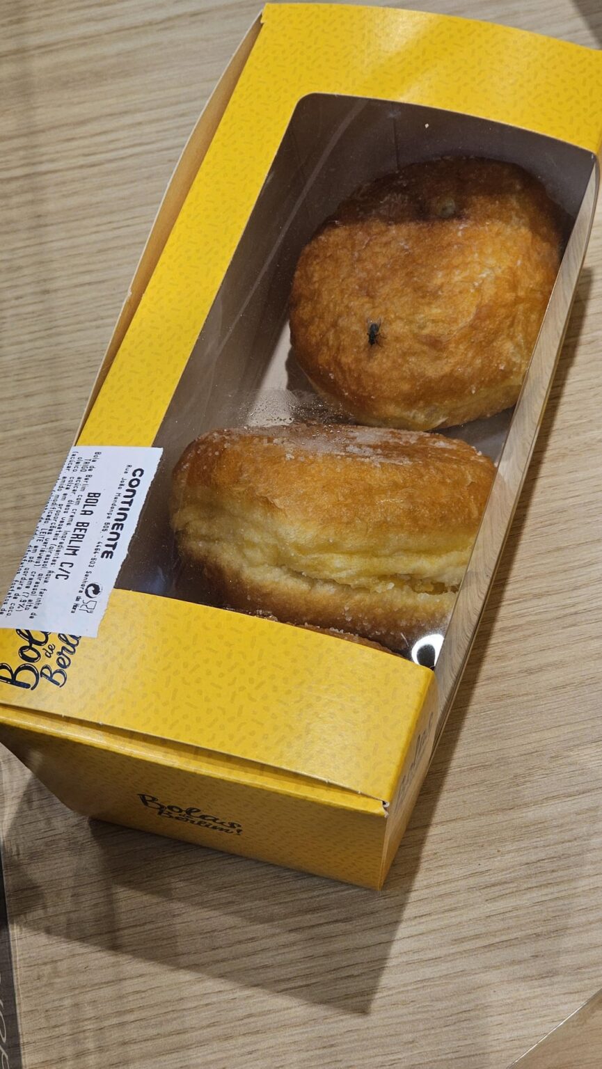 誰かがサービスを受けていますか？
