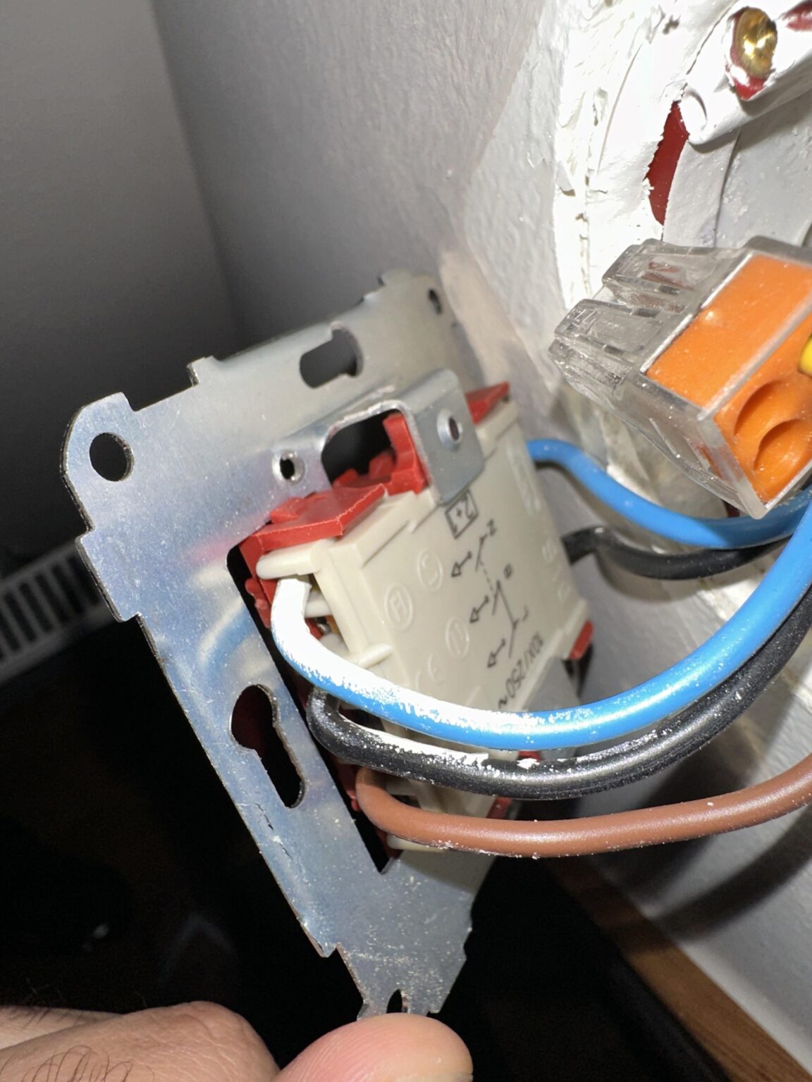 電気技師のスキルをお持ちの方はアドバイスをいただけませんか?