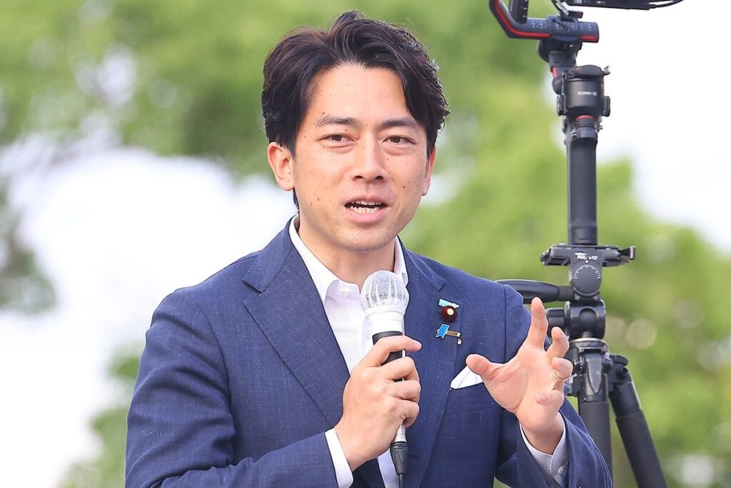 無税の「政治資金」5000万円を父から“贈与” 「小泉進次郎」は本当に自民党を刷新できるのか？ 地盤、看板、カバンを全て引き継いだ「究極の世襲政治家」― 4代にわたる強固な地盤