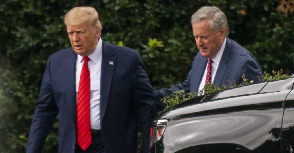 ジャック・スミスは、トランプ大統領の共謀者とされる人物に対し、1月6日の裁判で元大統領と行った「私的な」行為について最高裁が認めた免責特権の陰に隠れることはできないと警告した。
