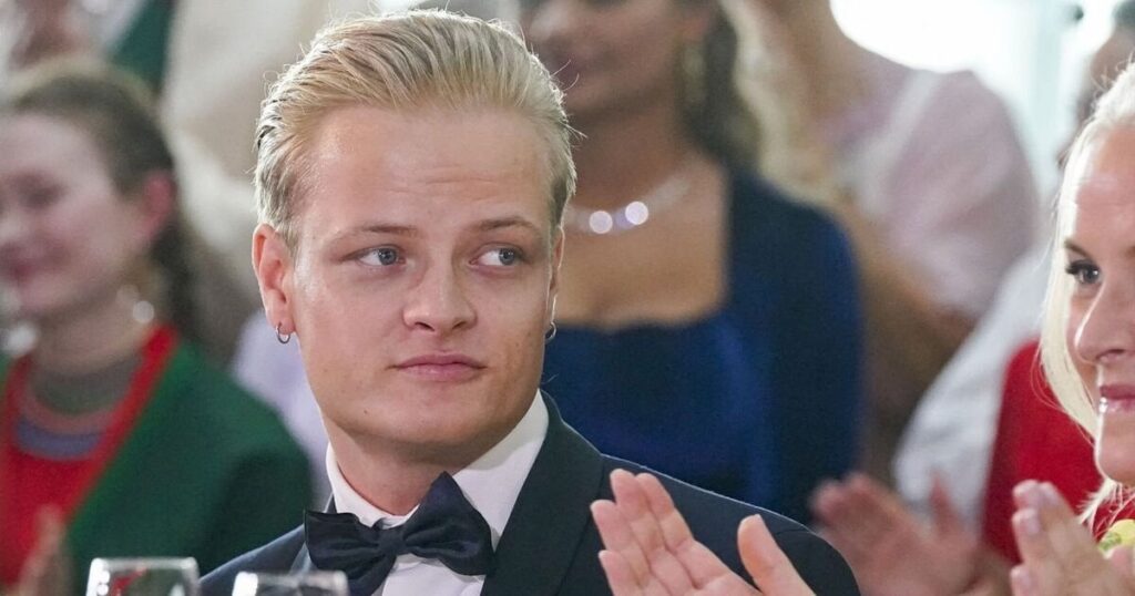 ノルウェーのメッテ・マリット皇太子妃の息子、女性との「重大事件」で逮捕