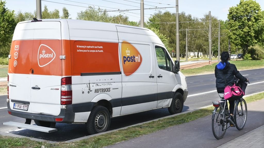 PostNLは郵便配達のために政府からの資金提供を求めている