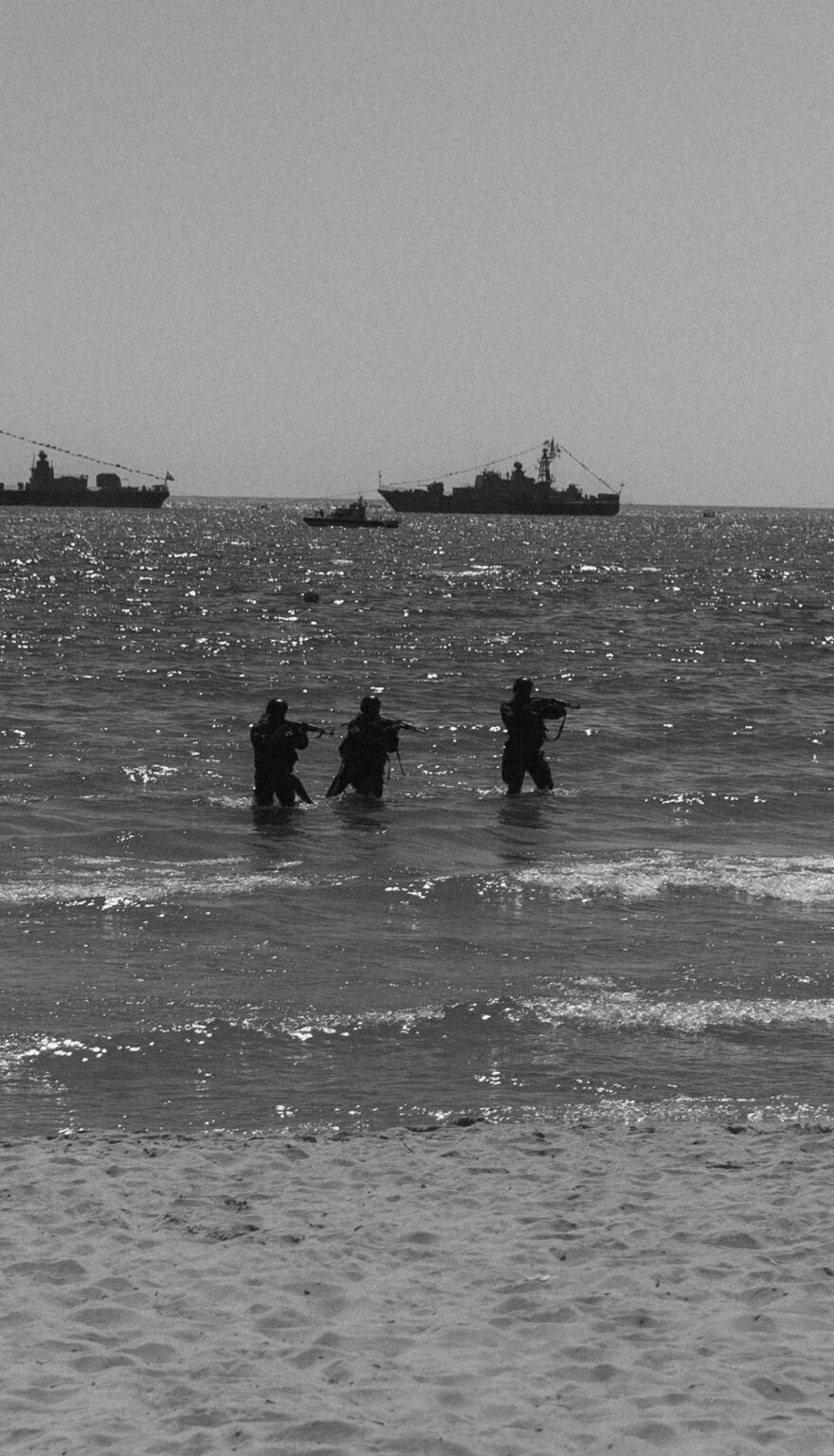 海軍の 145 年