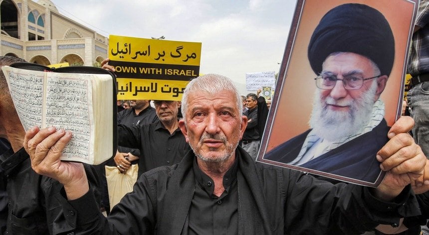 テヘランの大使館、ポルトガル人にイランから即時出国するよう指示