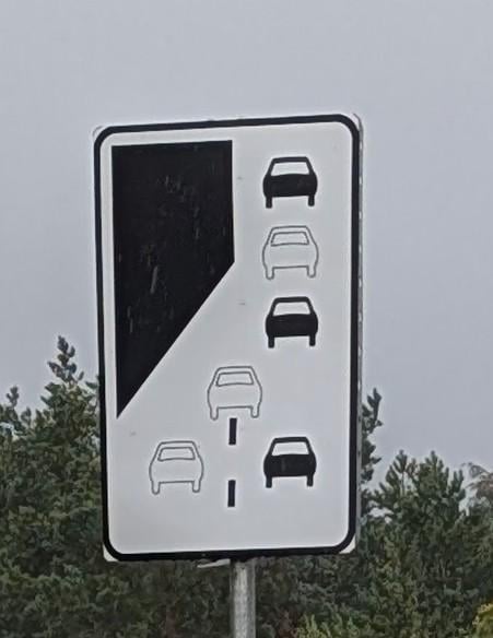 2つの車線を1つの車線に結合する正しい方法