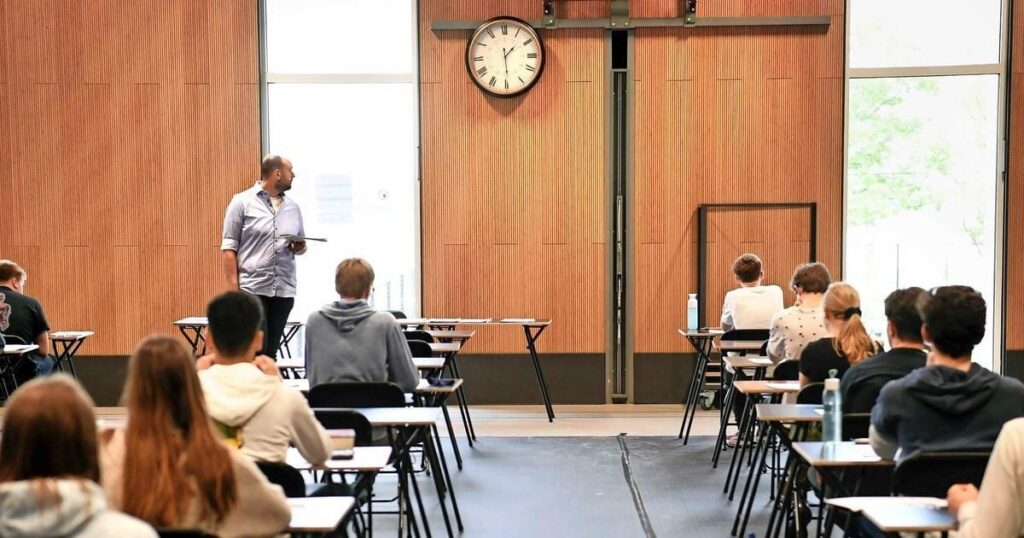 高校生が「針時計」がわからず遅刻「読めない」