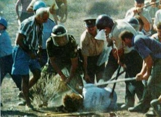 28年前のこの日、8月11日、タッソス・アイザックはファマグスタ州デリネイアでトルコ民族主義者によって惨殺された。